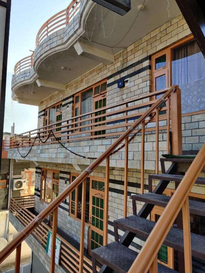 Mathan View Homestay - 3Min Drive To Kullu-Manali Airport Shamshi 外观 照片