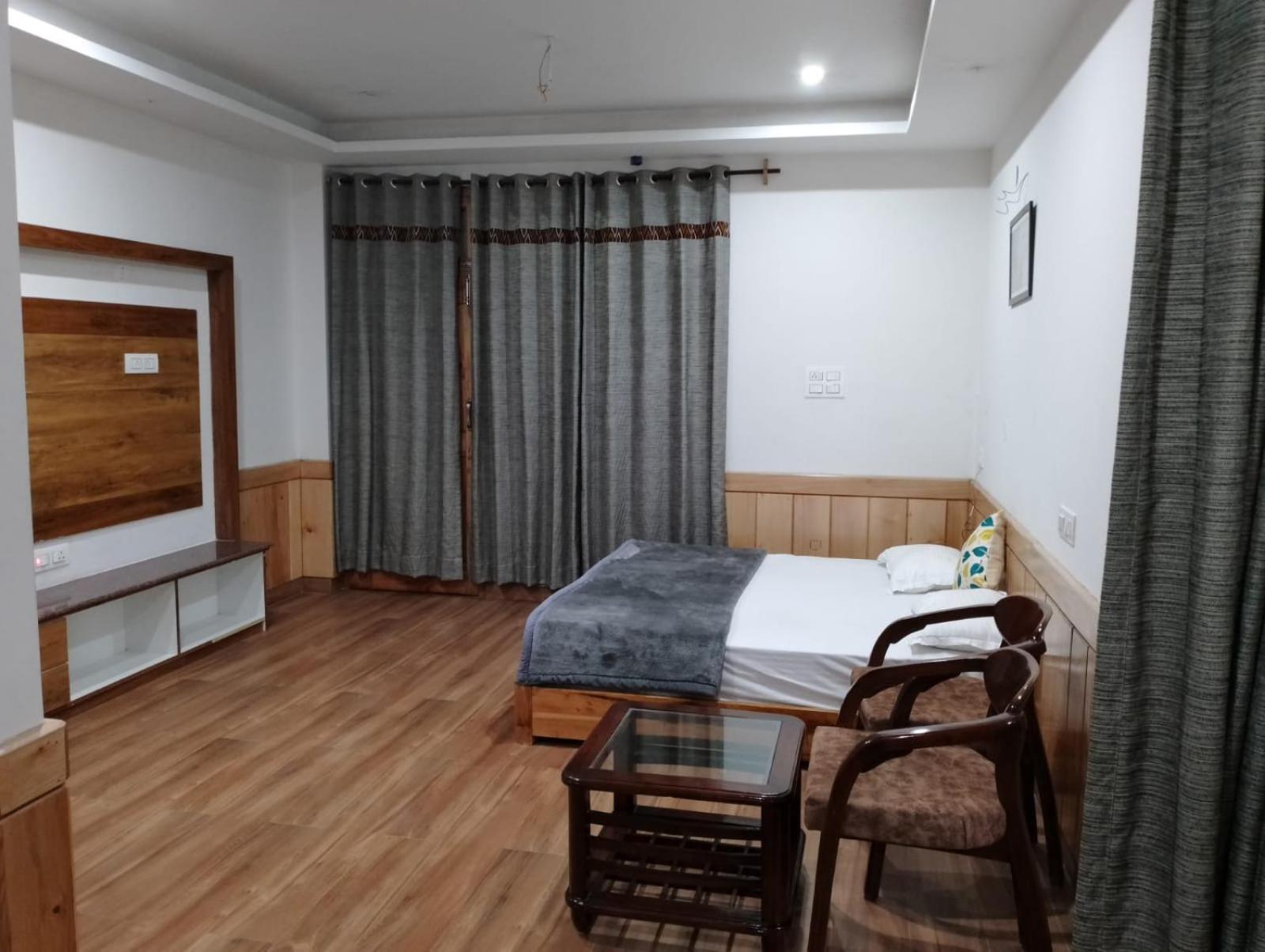 Mathan View Homestay - 3Min Drive To Kullu-Manali Airport Shamshi 外观 照片